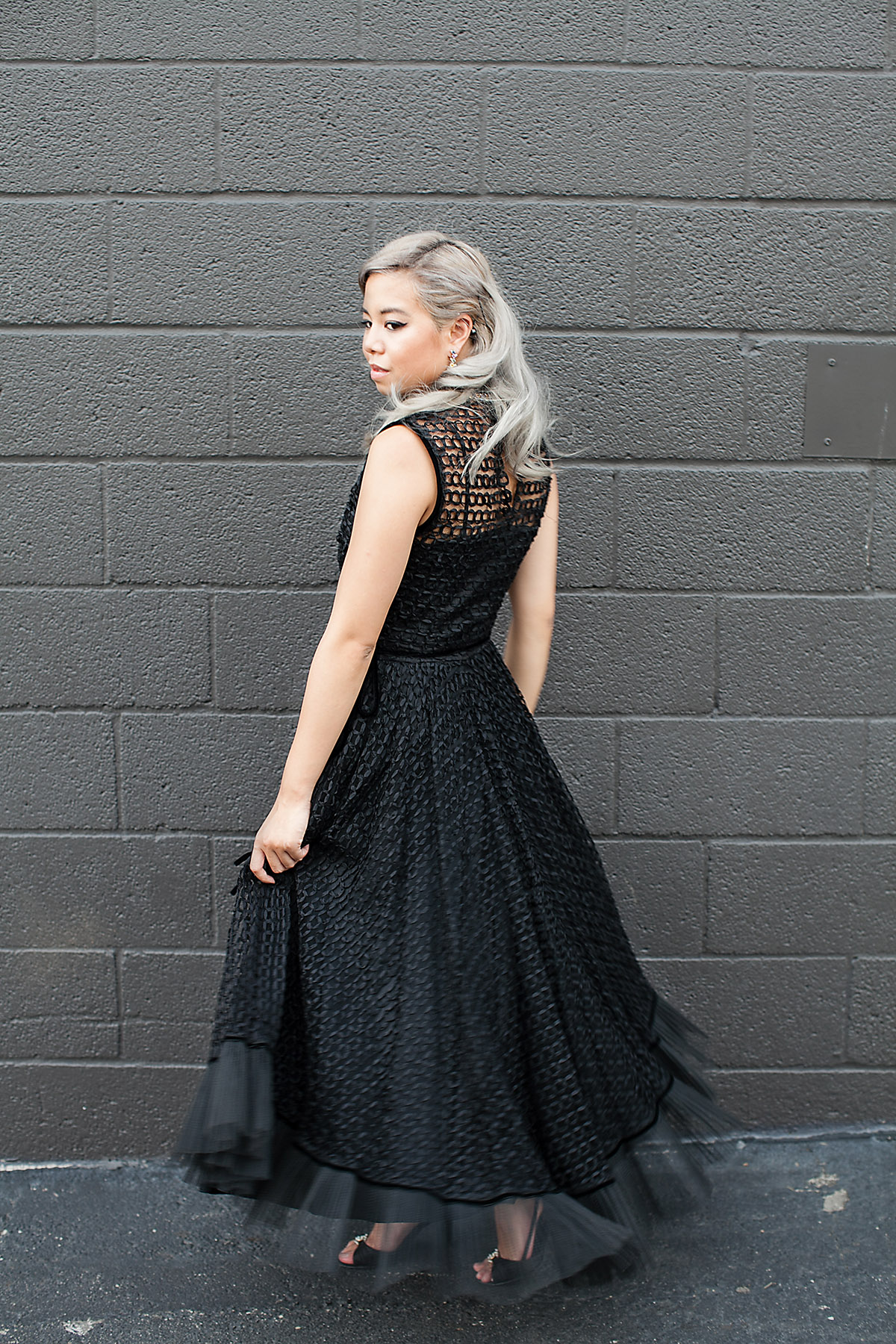 drempt_vintage_gown